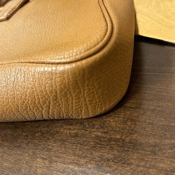 Salvatore Ferragamo Leather Bag - Picture 4 of 9